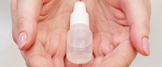 закапывать капли в глаза